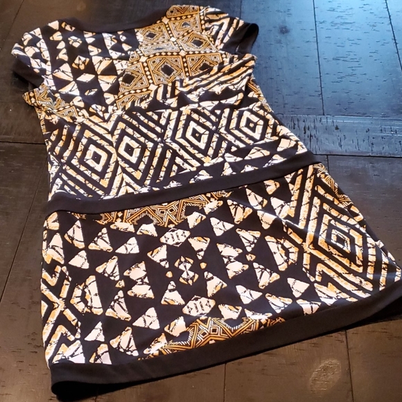 BCBGMaxAzria mini dress - Picture 4 of 4